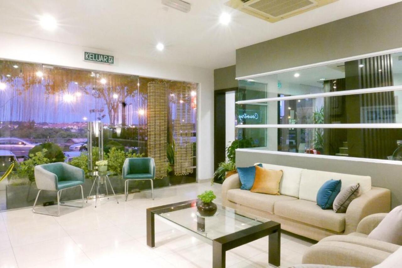 Country Inn Kulai Ngoại thất bức ảnh