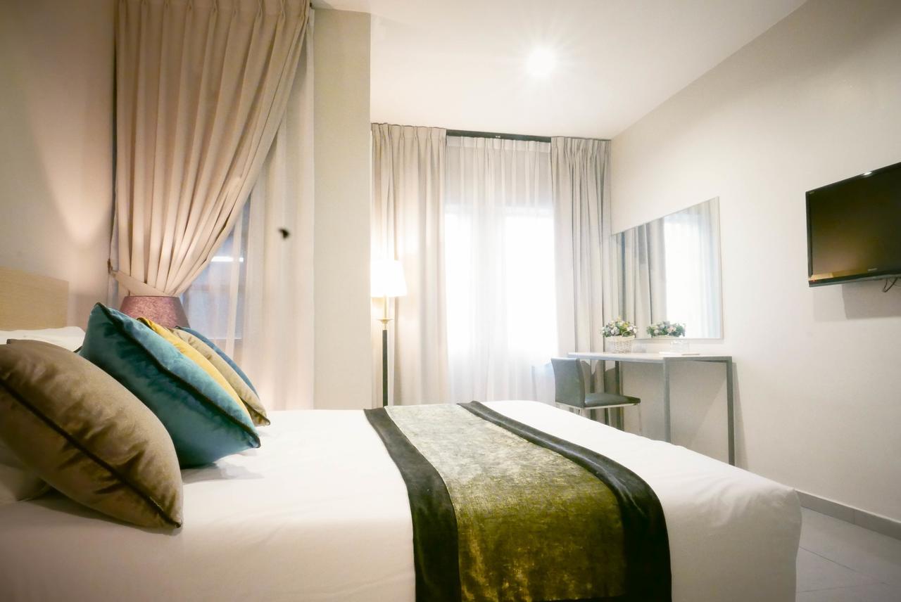 Country Inn Kulai Ngoại thất bức ảnh