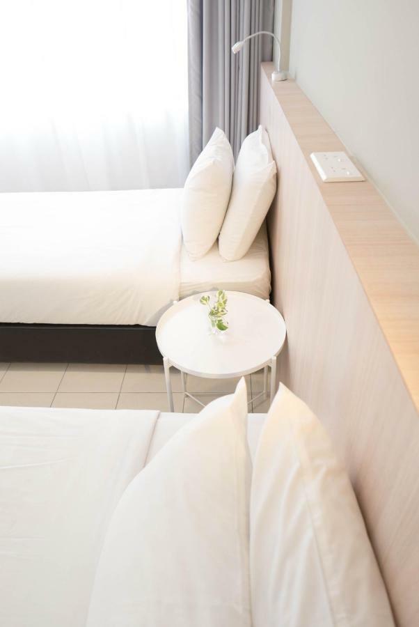 Country Inn Kulai Ngoại thất bức ảnh